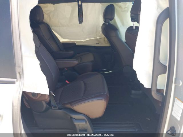 5TDESKFC9MS001695 Toyota Sienna Platinum