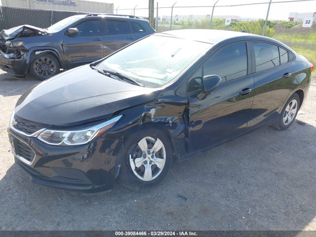 Chevrolet Cruze Ls Auto 2018 1G1BC5SM2J7165286 Image 2