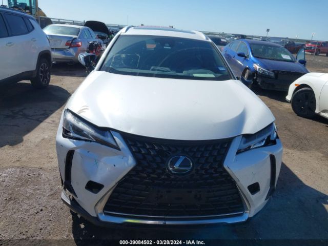 JTHX3JBH7L2021689 Lexus UX 200