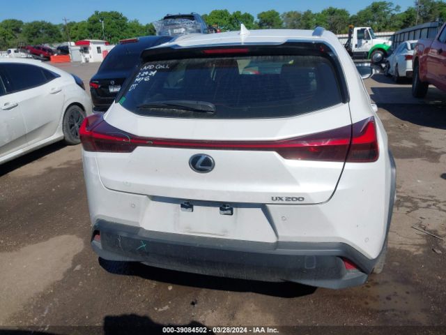 JTHX3JBH7L2021689 Lexus UX 200
