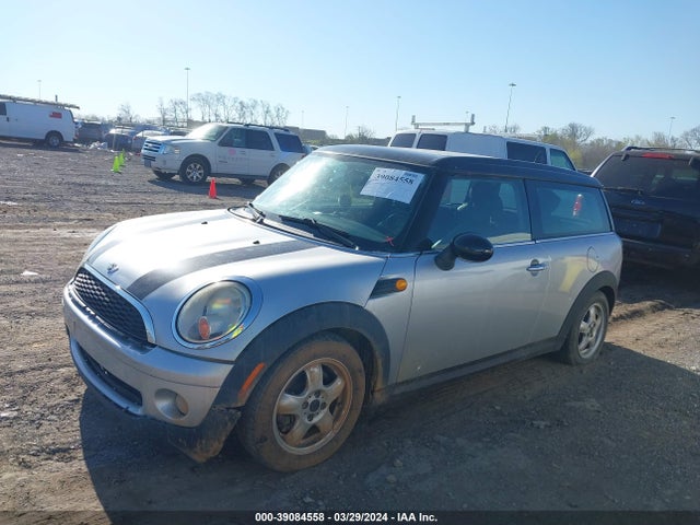 2010 MINI COOPER CLUBMAN WMWML3C51ATX38260 Photo 1