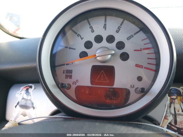 2010 MINI COOPER CLUBMAN WMWML3C51ATX38260 Photo 6