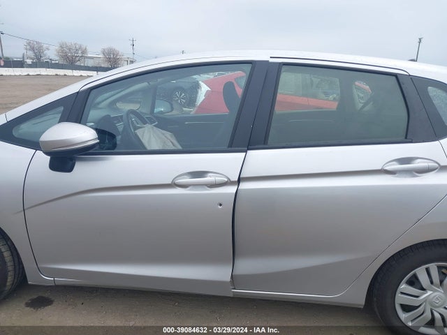 Honda FIT LX 2016 JHMGK5H59GX010256 Image 14
