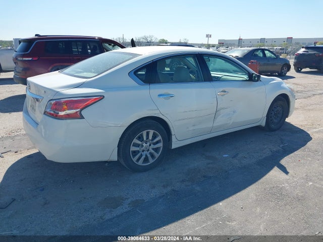 Nissan Altima 2.5 S 2015 1N4AL3AP5FC476136 Image 4