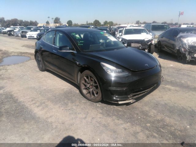 Продажа на аукционе авто 2018 Tesla Model 3 Long Range/performance, vin: 5YJ3E1EB1JF182308, номер лота: 39084640