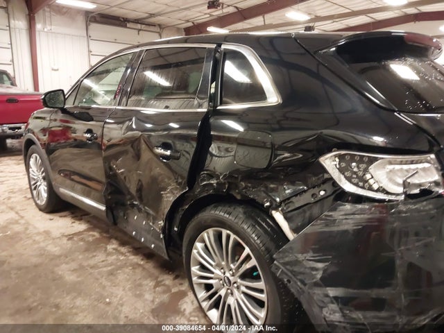 2LMPJ8LR9HBL32579 Lincoln Mkx Reserve