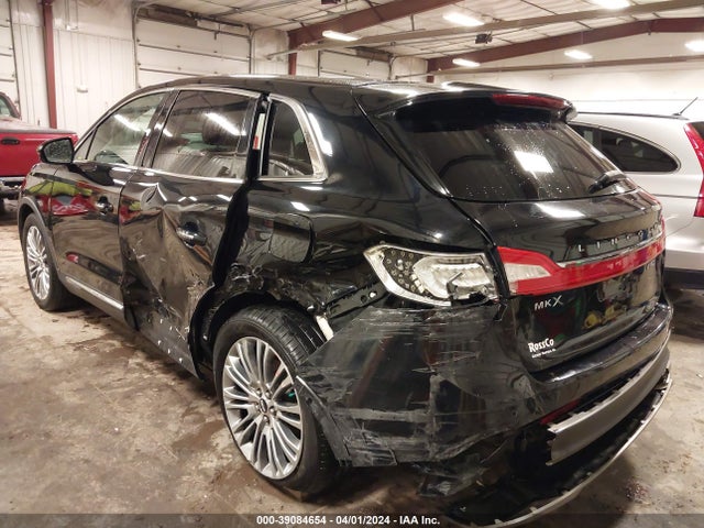 2LMPJ8LR9HBL32579 Lincoln Mkx Reserve