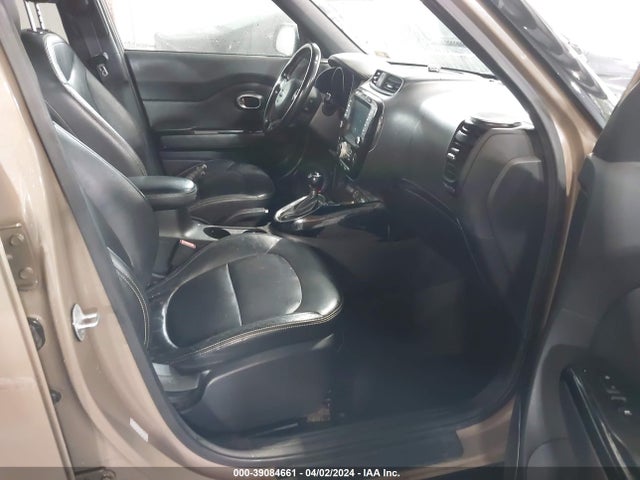 KIA SOUL + 2015 KNDJP3A50F7218791 Image 5