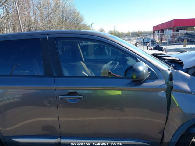 JA4AD2A3XKZ047168 Mitsubishi Outlander Es