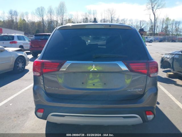 JA4AD2A3XKZ047168 Mitsubishi Outlander Es