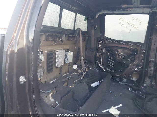 Chevrolet Silverado 1500 2019 1GCPWFED0KZ396800 Image 8