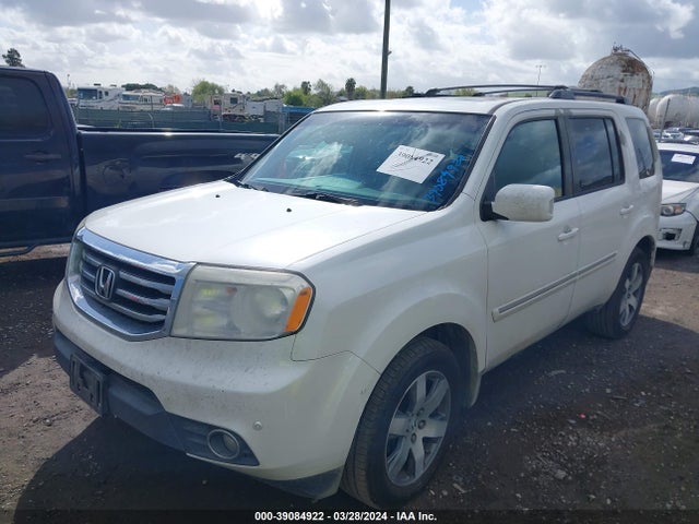 Honda Pilot Touring 2014 5FNYF4H99EB010224 Image 2