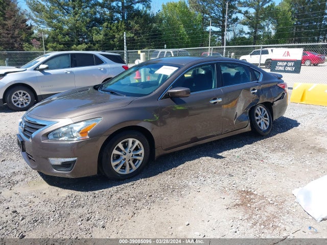 Nissan Altima 2.5 S 2014 1N4AL3AP7EC319433 Image 2