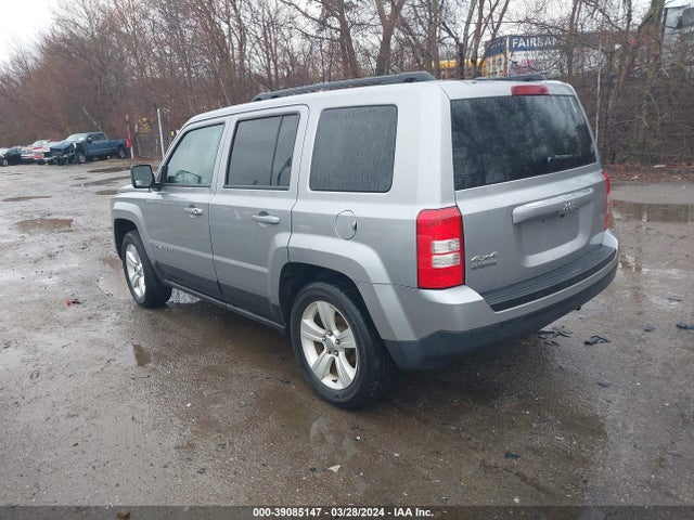 1C4NJRFB7GD673418 Jeep Patriot Latitude
