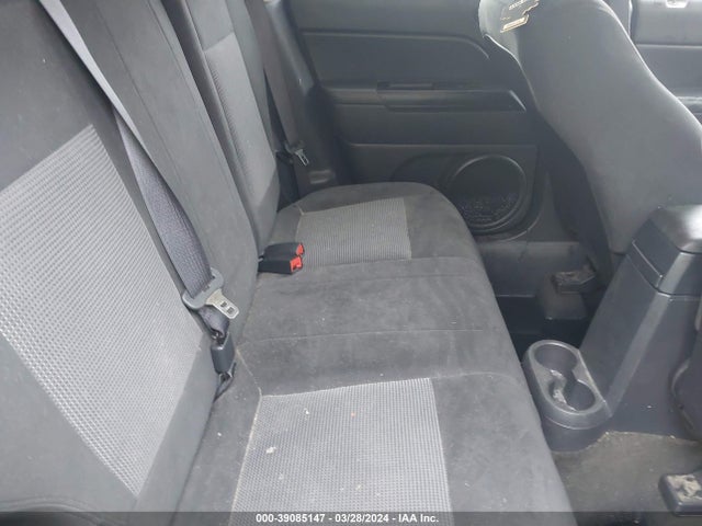 1C4NJRFB7GD673418 Jeep Patriot Latitude