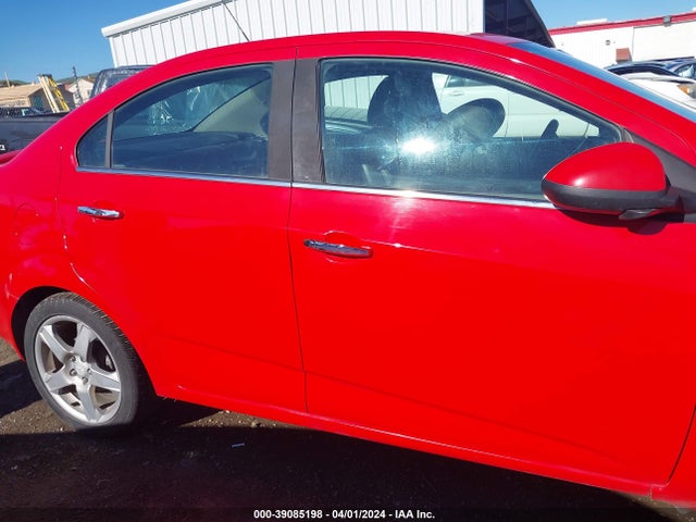 Chevrolet Sonic Ltz Auto 2015 1G1JE5SB0F4102460 Image 13
