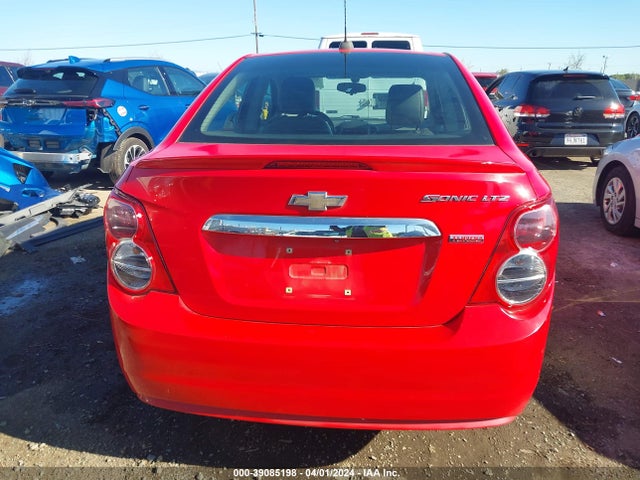Chevrolet Sonic Ltz Auto 2015 1G1JE5SB0F4102460 Image 16