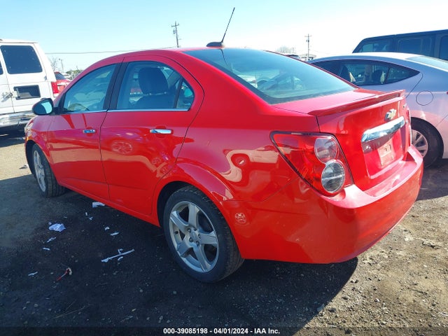 Chevrolet Sonic Ltz Auto 2015 1G1JE5SB0F4102460 Image 3