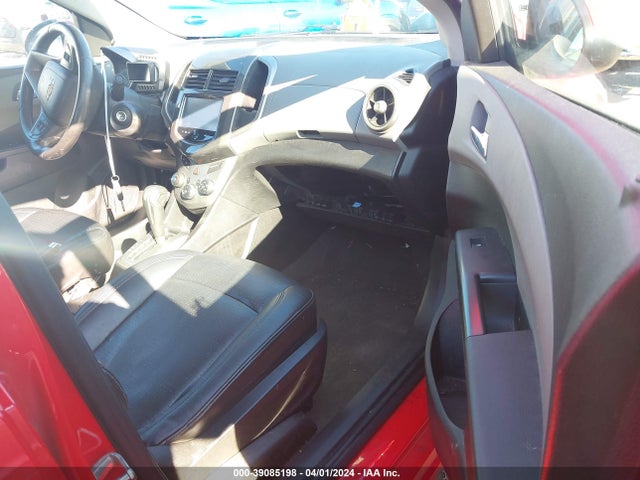 Chevrolet Sonic Ltz Auto 2015 1G1JE5SB0F4102460 Image 5