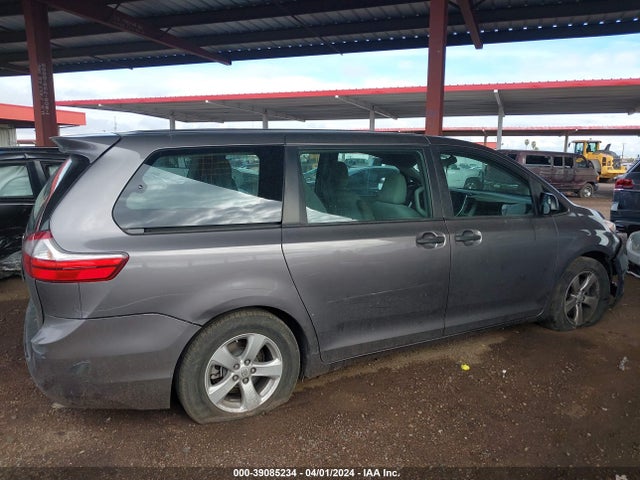 Toyota Sienna L 7 Passenger 2015 5TDZK3DC1FS659301 Image 12