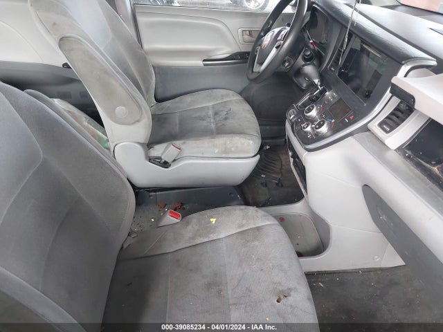 Toyota Sienna L 7 Passenger 2015 5TDZK3DC1FS659301 Image 5