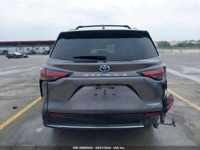 5TDERKECXNS124842 Toyota Sienna Platinum