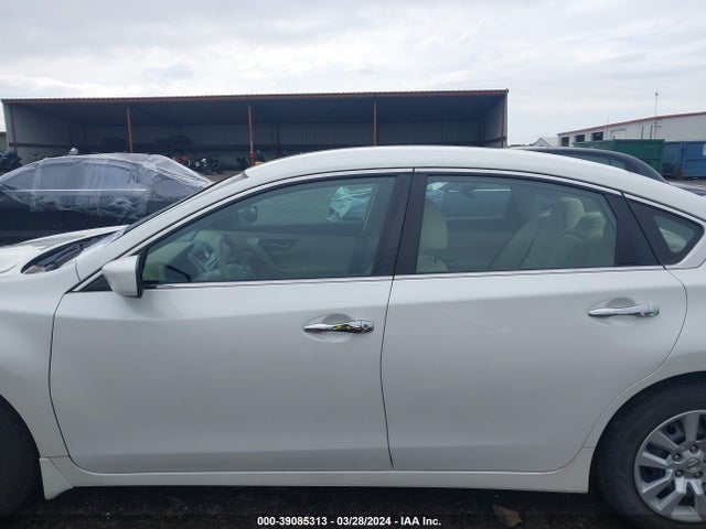 Nissan Altima 2.5 S 2015 1N4AL3AP1FC240647 Image 14