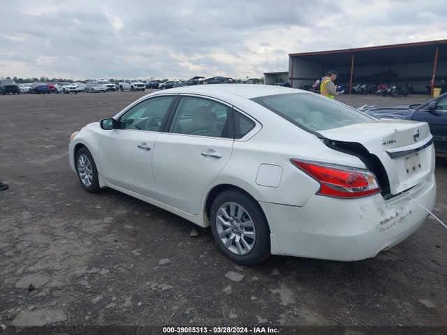 Nissan Altima 2.5 S 2015 1N4AL3AP1FC240647 Image 3