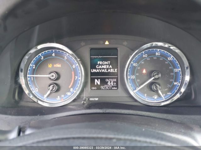 2T1BURHEXJC035282 Toyota COROLLA LE