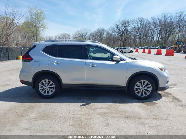 Nissan ROGUE SV 2018 5N1AT2MVXJC817288 Image 13