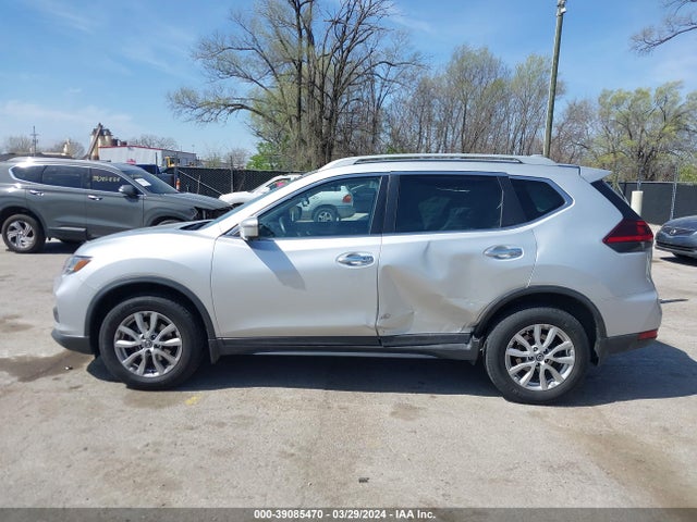 Nissan ROGUE SV 2018 5N1AT2MVXJC817288 Image 14