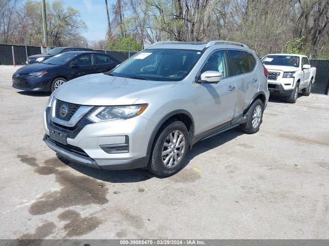 Nissan ROGUE SV 2018 5N1AT2MVXJC817288 Image 2