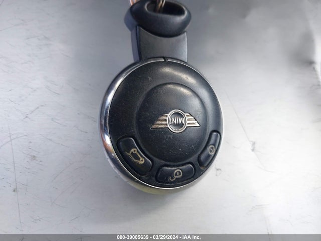 2013 MINI CLUBMAN WMWZF3C54DT490961 Photo 10