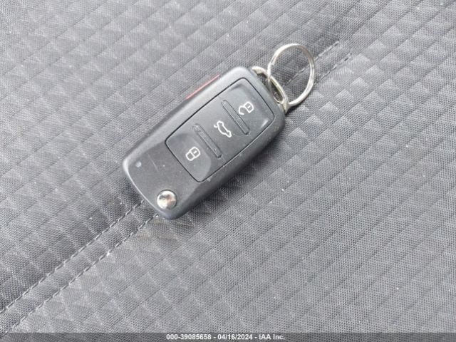 3VWD17AJ2FM262345 Volkswagen Jetta 1.8t Se