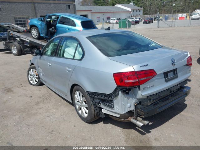 3VWD17AJ2FM262345 Volkswagen Jetta 1.8t Se
