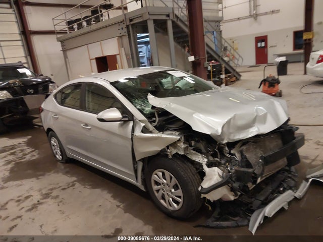 2017 5NPD74LF9HH113772 main image