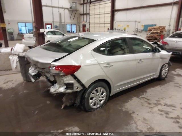 Hyundai ELANTRA SE 2017 5NPD74LF9HH113772 Image 4