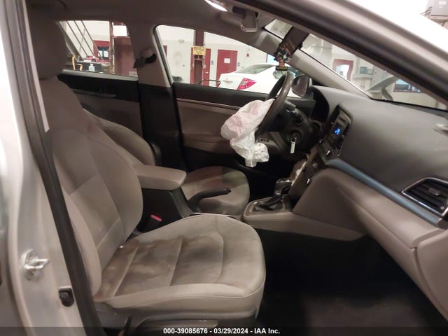 Hyundai ELANTRA SE 2017 5NPD74LF9HH113772 Image 5
