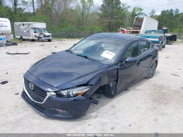 3MZBN1V37JM258014 Mazda Mazda3 Touring