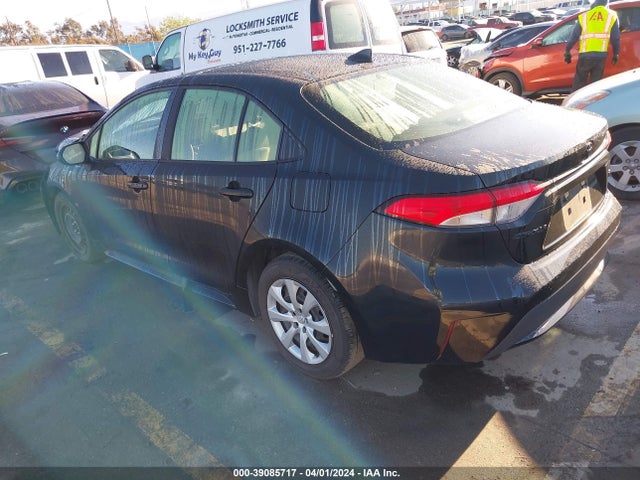 Toyota COROLLA LE 2022 JTDEPMAE1NJ202088 Image 3