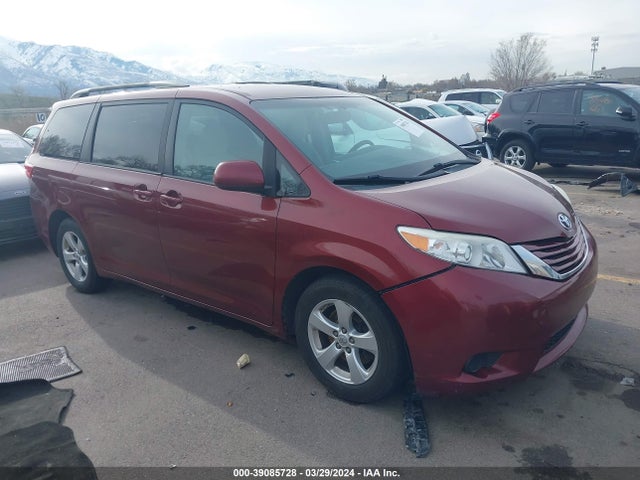 Toyota Sienna Le 8 Passenger 2015 5TDKK3DC1FS579059 Image 1