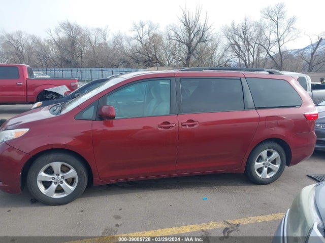Toyota Sienna Le 8 Passenger 2015 5TDKK3DC1FS579059 Image 14