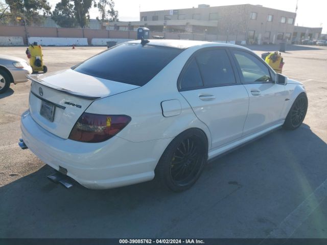 2010 MERCEDES-BENZ C 63 AMG WDDGF7HB3AF459975 Photo 3