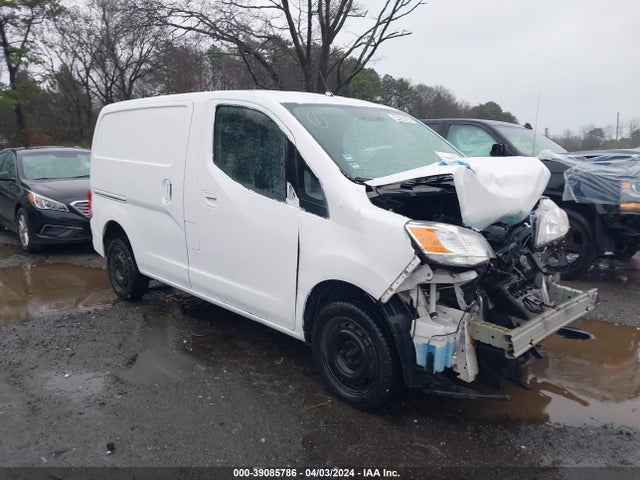 2018 3N6CM0KN6JK691813 main image