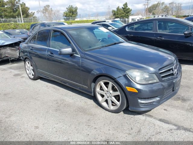 WDDGF4HB2EA956677 Mercedes-Benz C 250 Luxury/sport