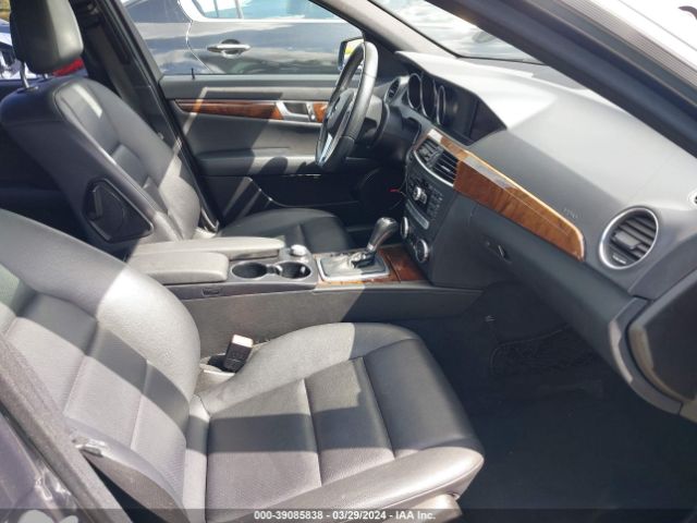 WDDGF4HB2EA956677 Mercedes-Benz C 250 Luxury/sport