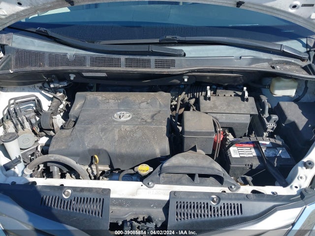Toyota Sienna Xle 7 Passenger 2014 5TDDK3DC9ES092571 Image 10