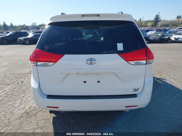 Toyota Sienna Xle 7 Passenger 2014 5TDDK3DC9ES092571 Image 16