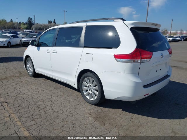 Toyota Sienna Xle 7 Passenger 2014 5TDDK3DC9ES092571 Image 3