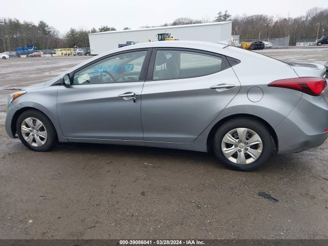 Hyundai ELANTRA SE 2016 5NPDH4AE0GH741290 Image 15
